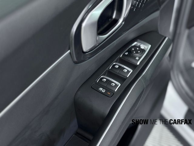 2025 Kia Sorento S photo 8