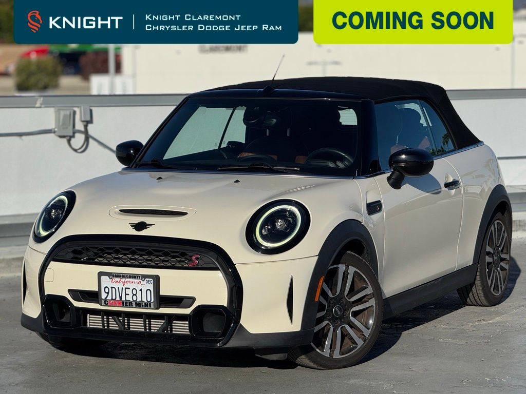 2023 MINI Convertible S's photo