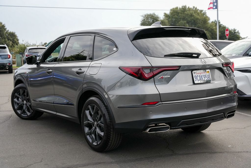 2022 Acura MDX A-Spec photo 10