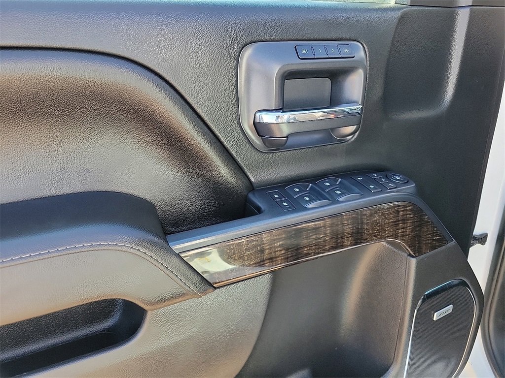 2016 Gmc Sierra 3500 HD Denali photo 17