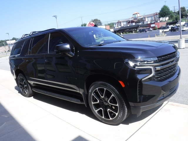 2022 Chevrolet Suburban RST photo 6