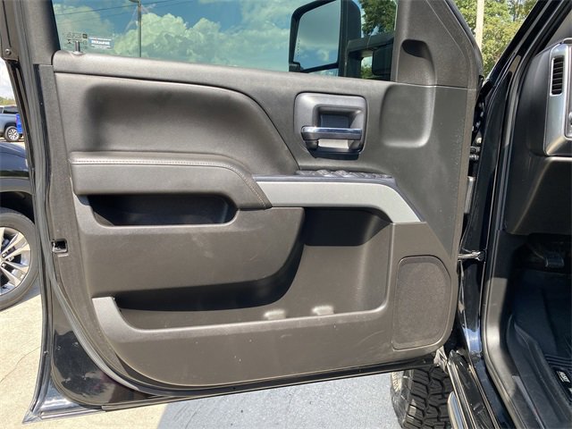 2018 Chevrolet Silverado 2500HD LT photo 18
