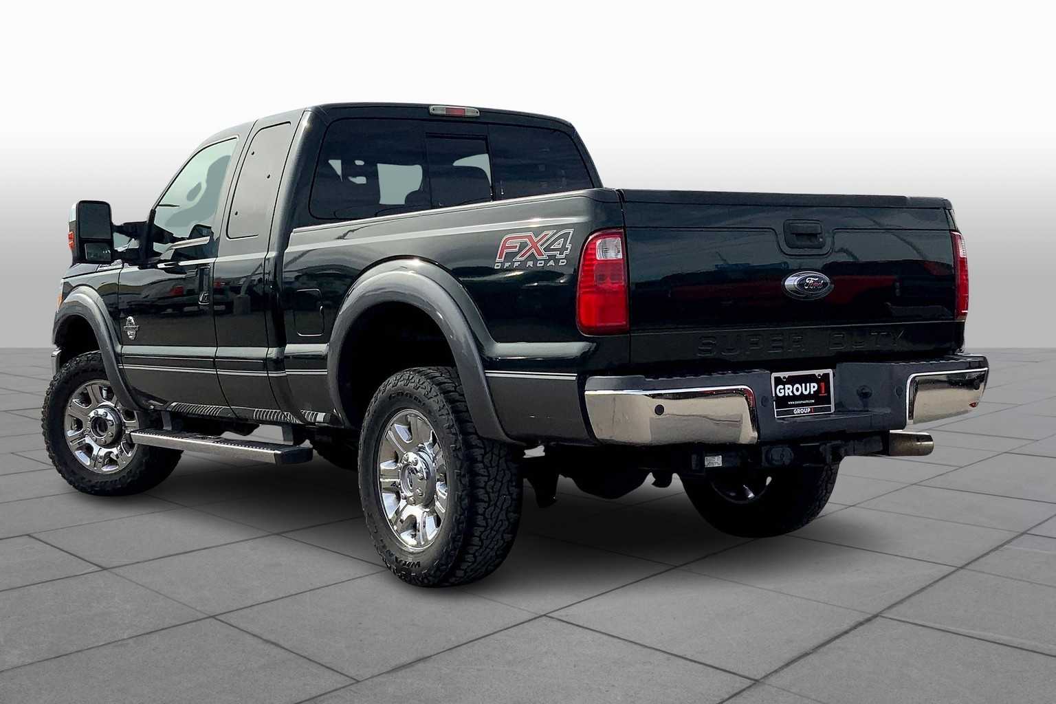 2015 Ford F-350 Lariat photo 11