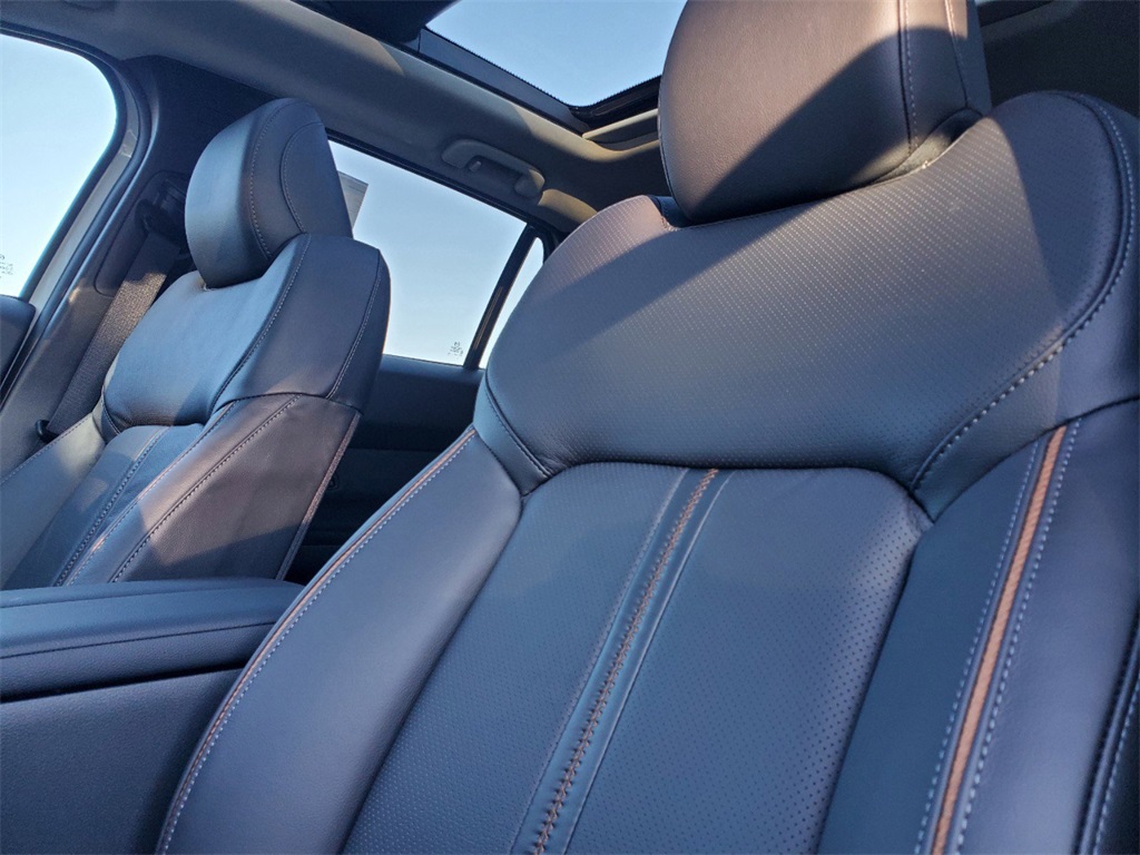2025 Mazda CX-50 Premium photo 12