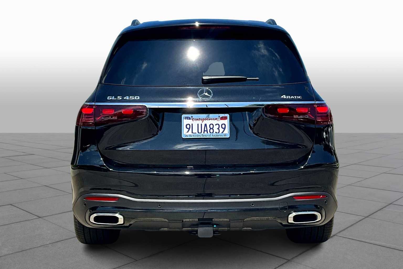2024 Mercedes Benz GLS 450 4MATIC photo 4