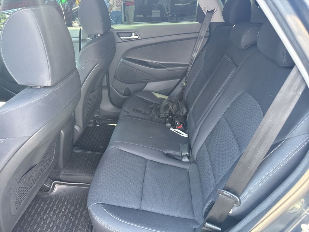 2021 Hyundai Tucson SE photo 5