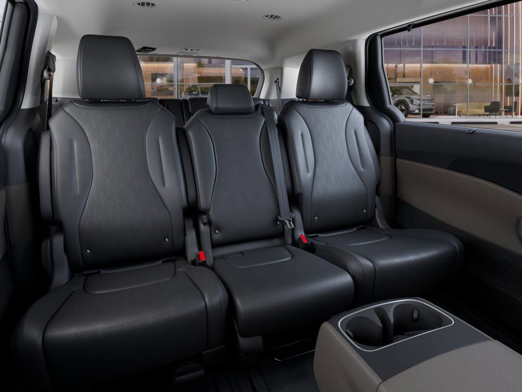 2026 Kia Carnival EX photo 15
