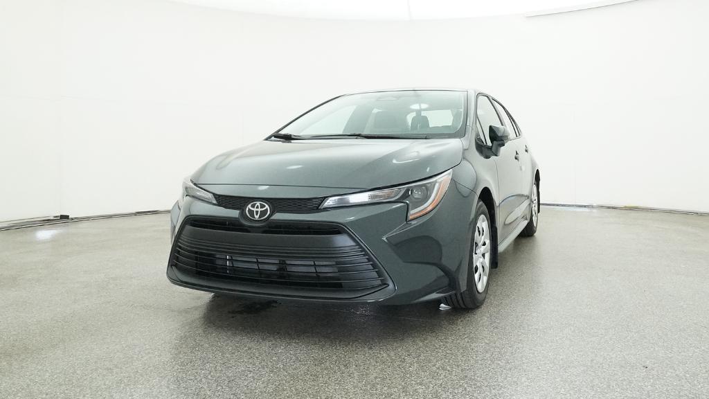 2025 Toyota Corolla LE photo 4