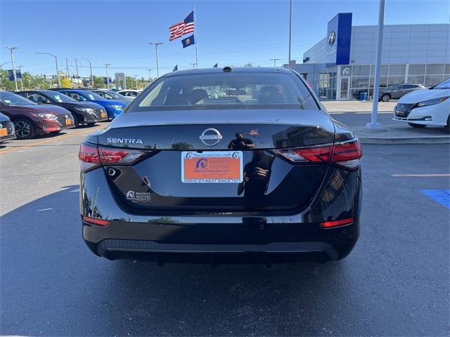 2025 Nissan Sentra SV photo 6