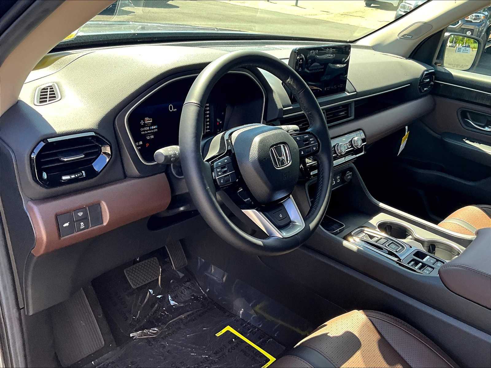 2025 Honda Pilot Elite photo 8