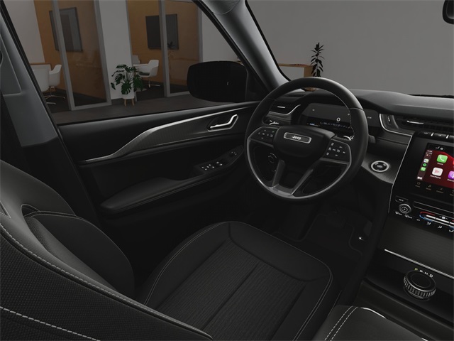 2025 Jeep Grand Cherokee Laredo photo 19