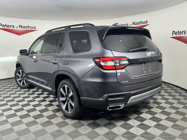 2025 Honda Pilot Touring photo 2