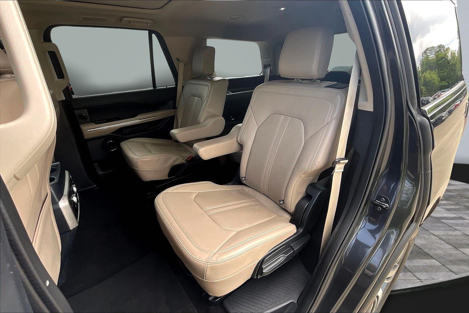 2023 Ford Expedition Limited photo 25