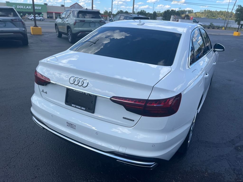 2020 Audi A4 Premium Plus 45 TFSI Quattro S line photo 3