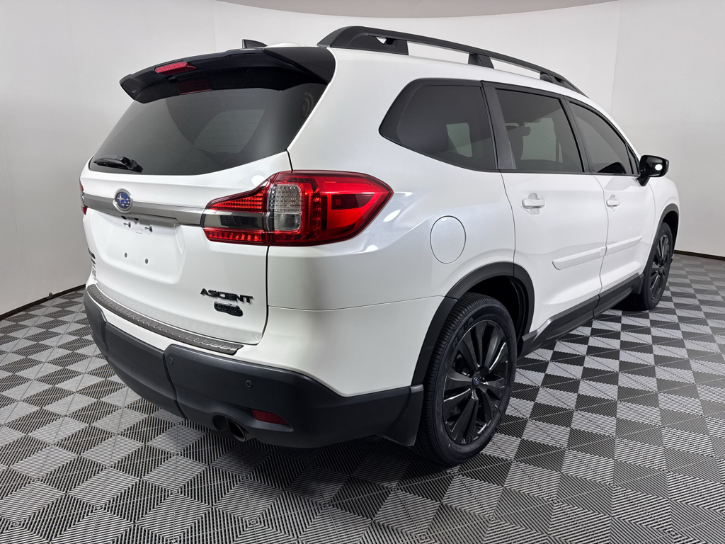 2022 Subaru Ascent Onyx Edition photo 3