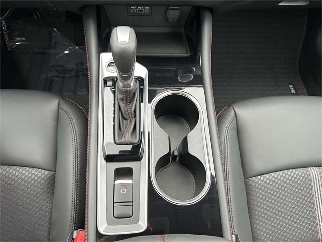 2025 Nissan Altima SR photo 23