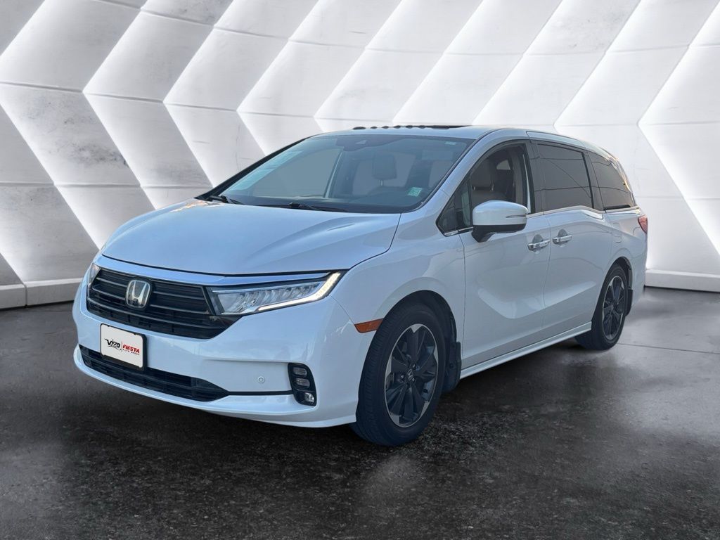 2024 Honda Odyssey Elite photo 2