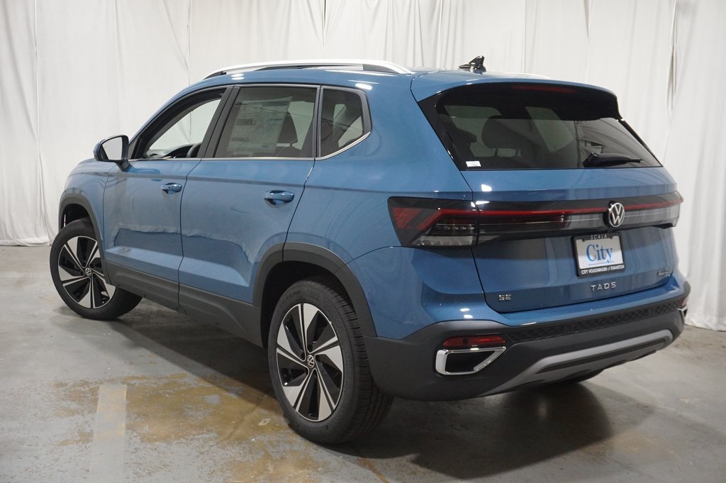2025 Volkswagen Taos SE photo 4