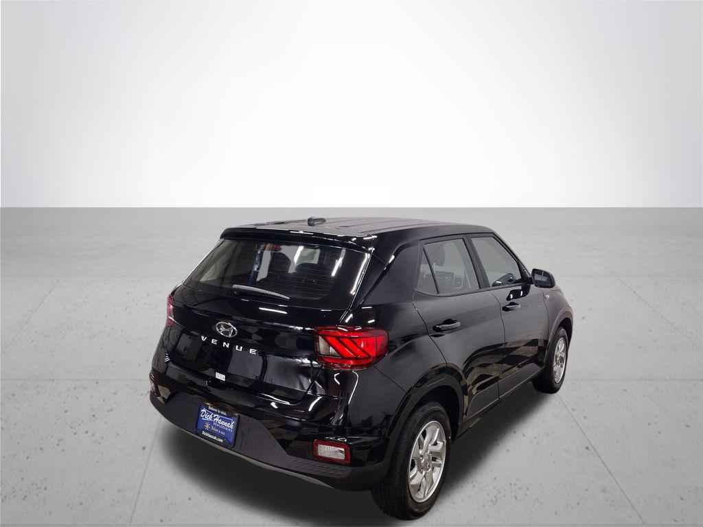 2026 Hyundai Venue SE photo 12