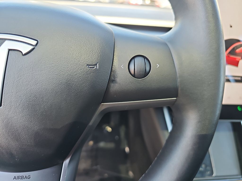 2018 Tesla Model 3 Long Range photo 17