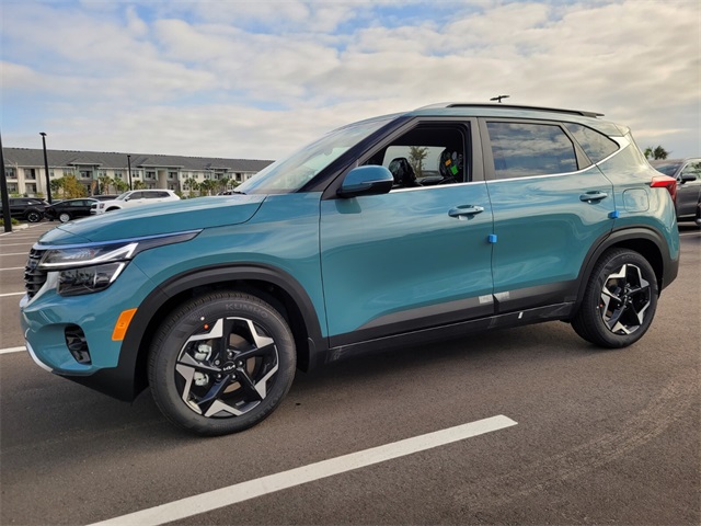 2026 Kia Seltos EX photo 3