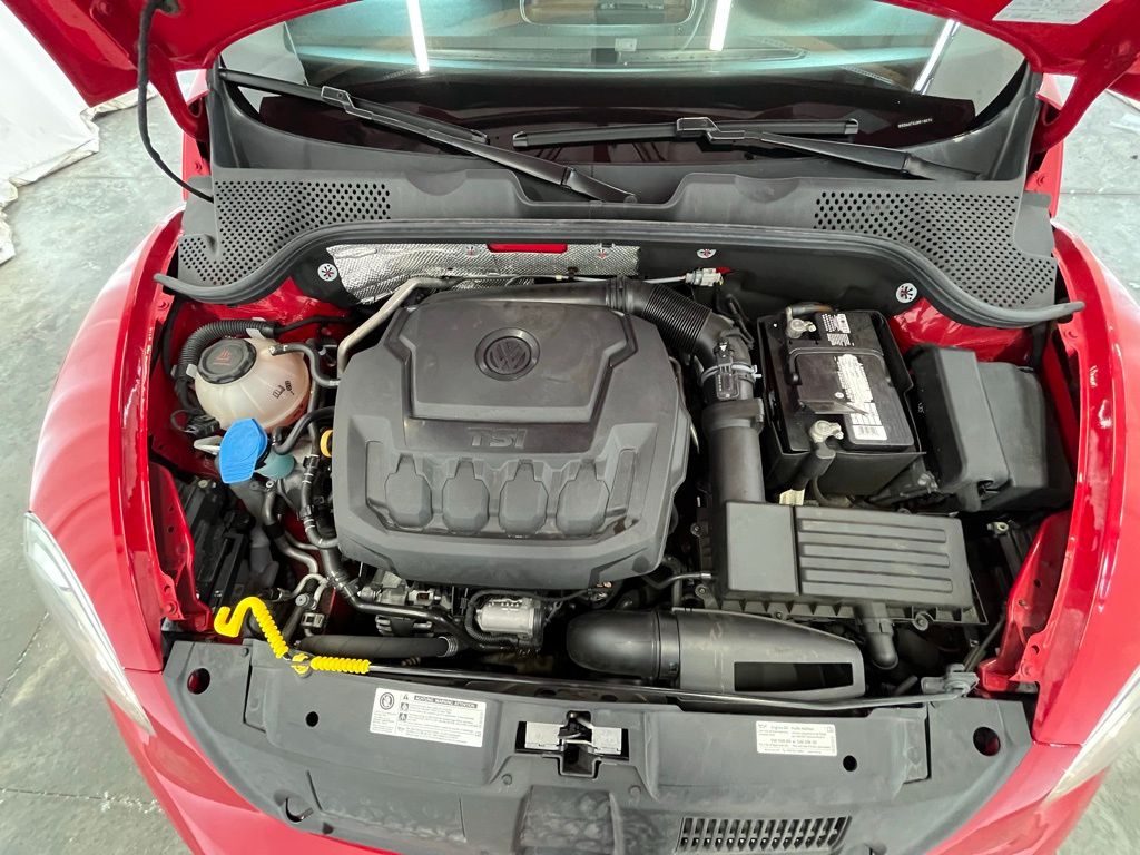 2018 Volkswagen Beetle S photo 23