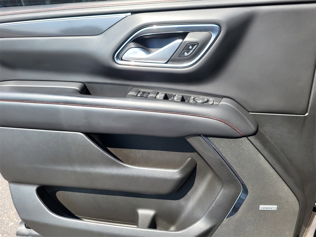 2022 Chevrolet Tahoe RST photo 14