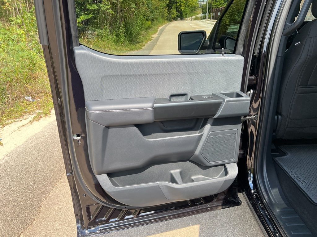 2025 Ford F-150 STX photo 30