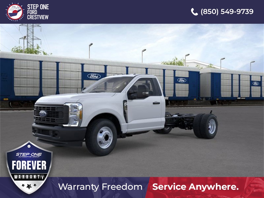 2026 Ford F-350 Super Duty Chassis Cab XL's photo