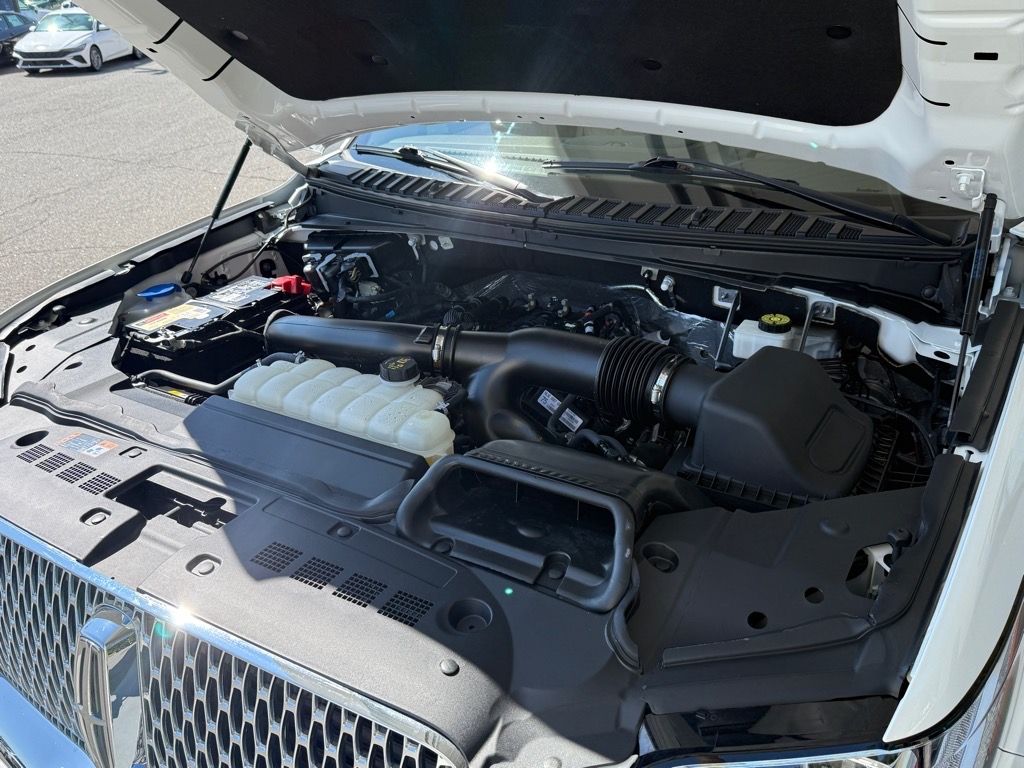 2024 Lincoln Navigator L Reserve photo 4