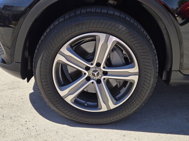 2019 Mercedes Benz GLC 300 photo 5