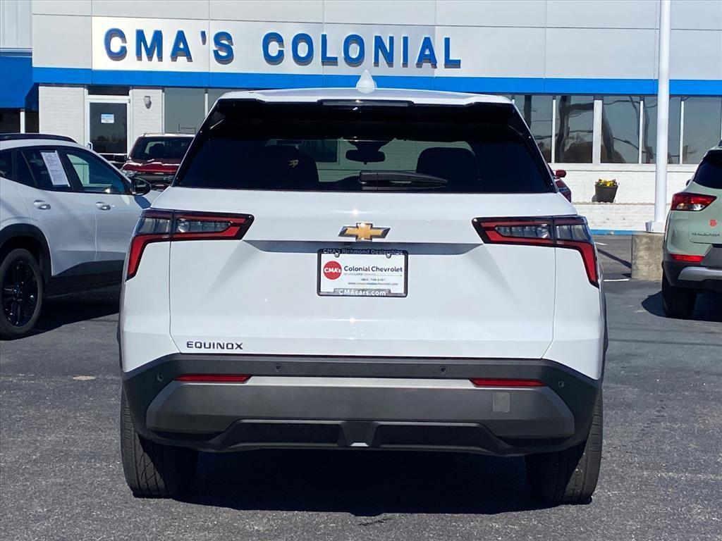 2026 Chevrolet Equinox LT photo 3