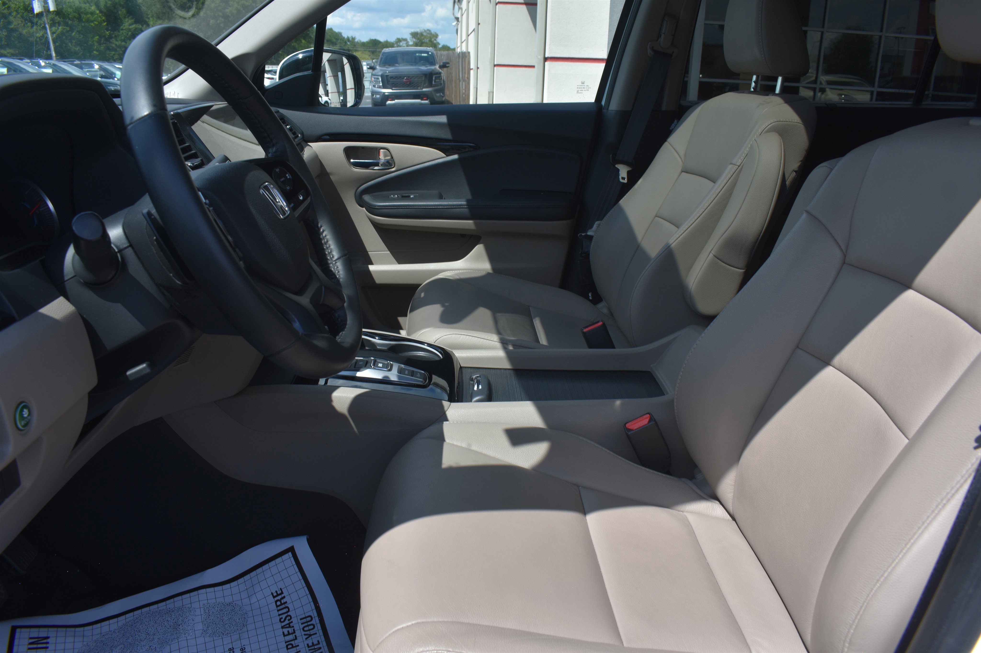 2021 Honda Pilot Touring photo 5