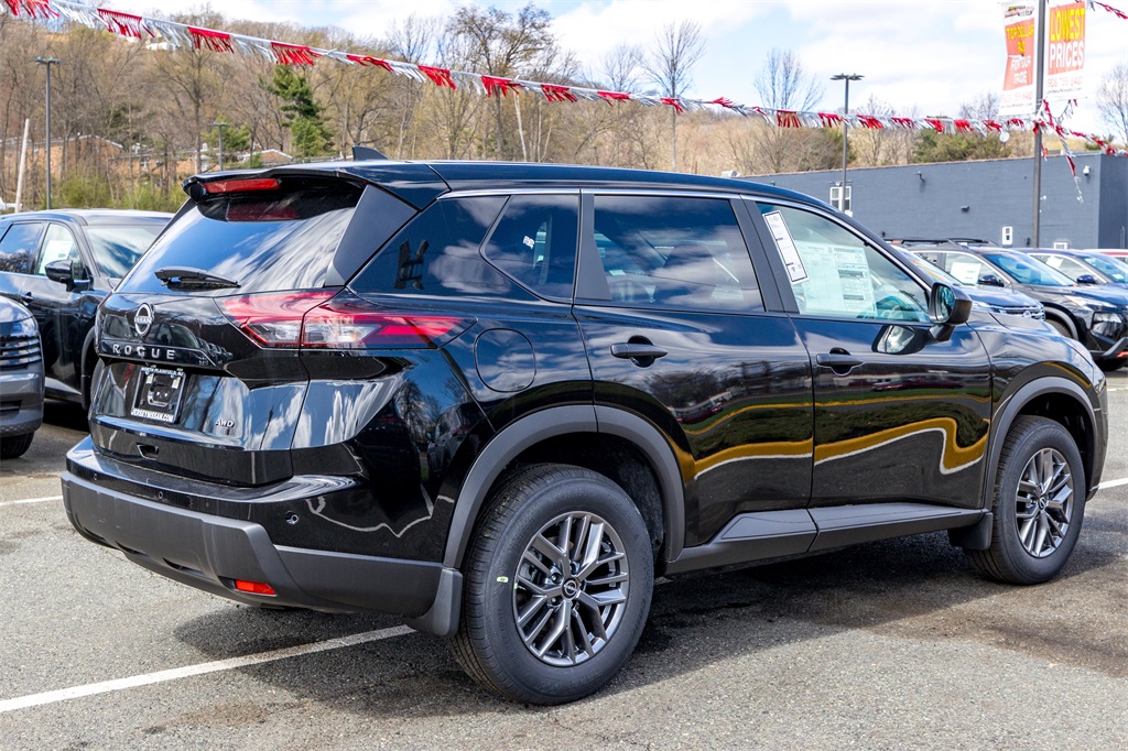2025 Nissan Rogue S photo 5