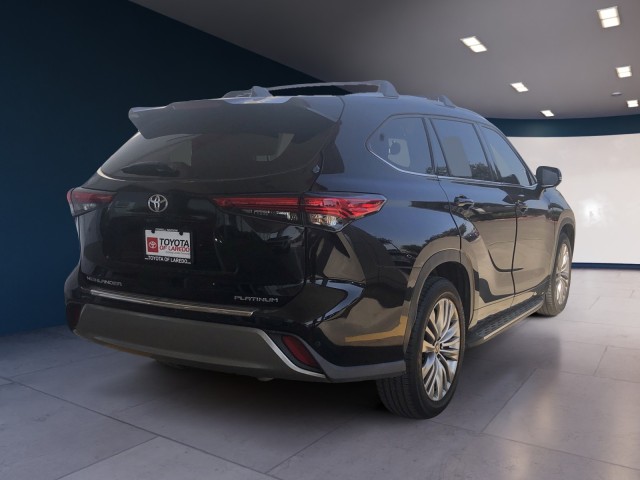 2022 Toyota Highlander Platinum photo 5