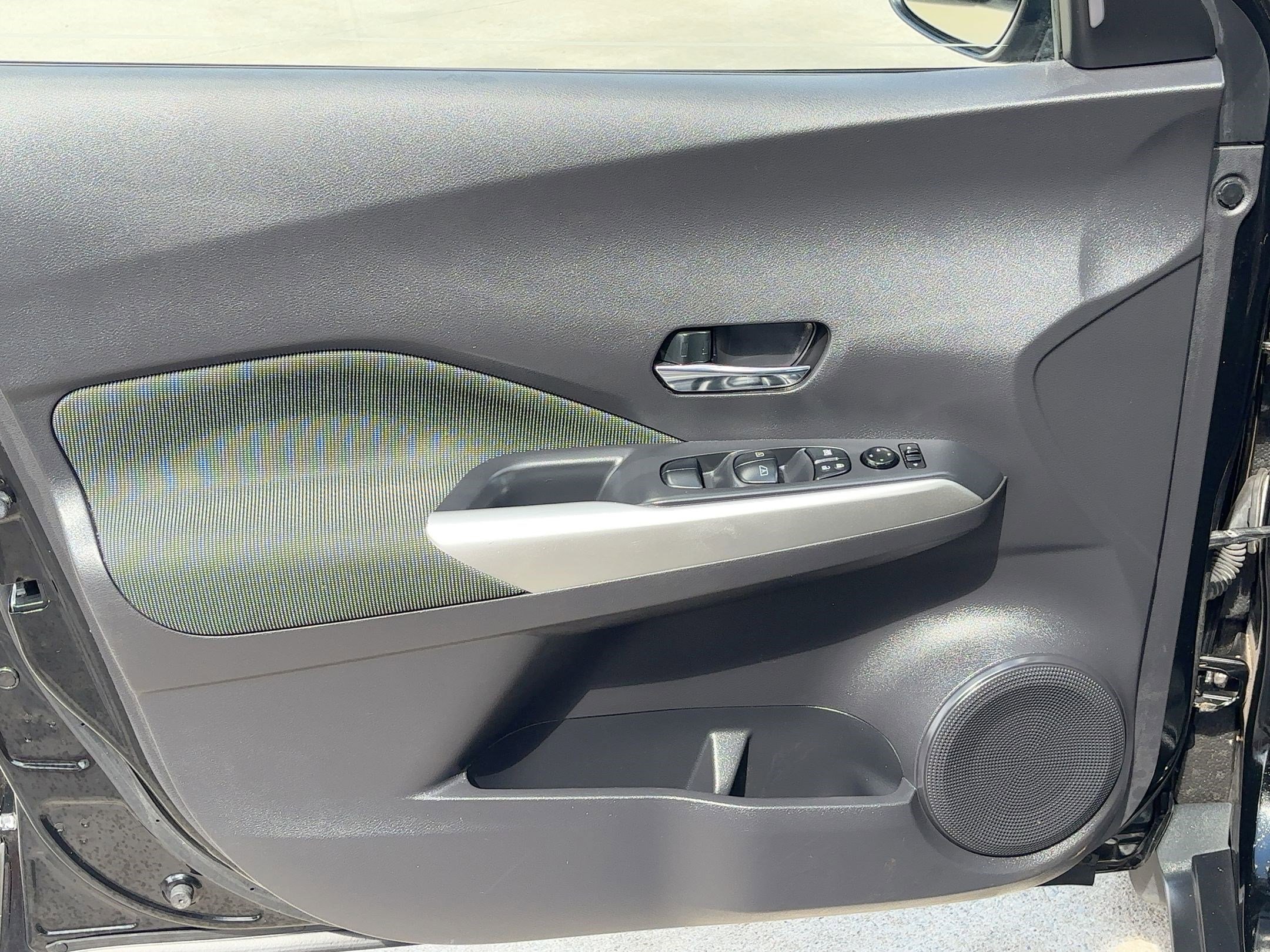 2020 Nissan Kicks SV photo 13