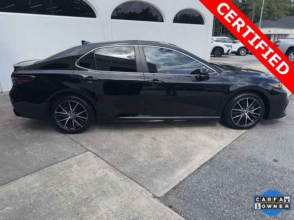 2024 Toyota Camry SE photo 4