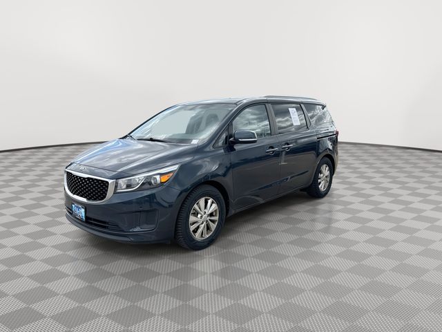 2017 Kia Sedona LX photo 4