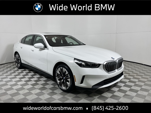 2025 BMW 5 Series 530i's photo