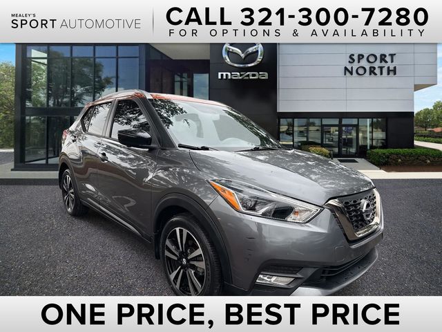 2019 Nissan Kicks SR's photo