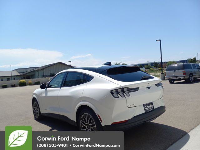 New 2025 Star White Metallic Tri-Coat Ford Premium image 5