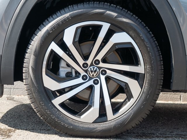 2023 Volkswagen Atlas SEL photo 12