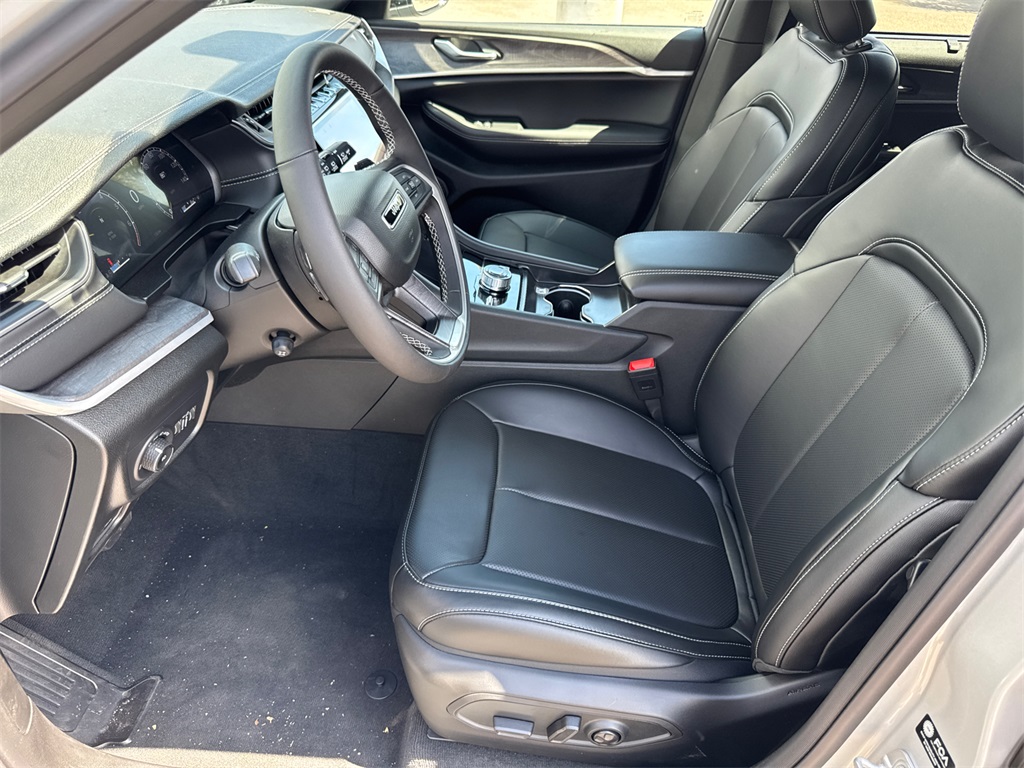 2025 Jeep Grand Cherokee Limited photo 20