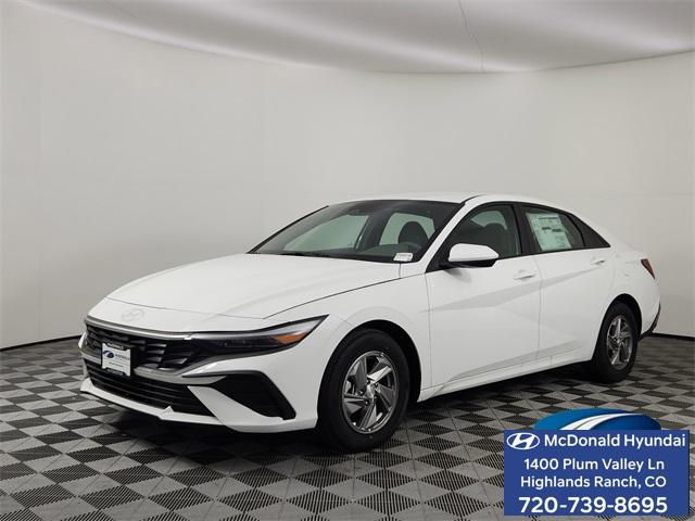 2025 Hyundai Elantra SE's photo