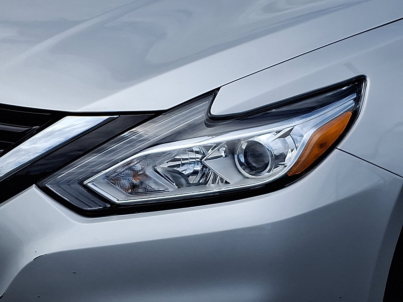 2018 Nissan Altima 2.5 SV photo 9
