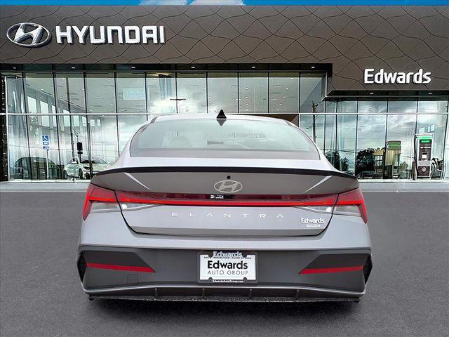 2026 Hyundai Elantra Hybrid SEL Sport photo 4