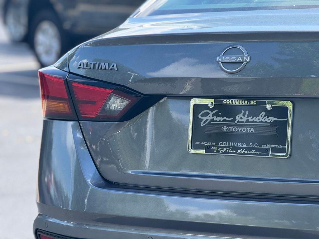 2024 Nissan Altima 2.5 SR photo 10
