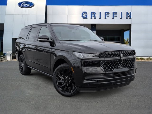 2025 Lincoln Navigator Reserve's photo