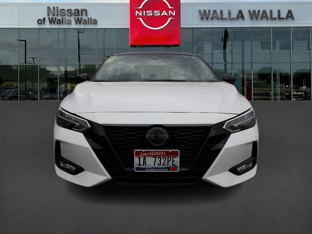 2022 Nissan Sentra SR photo 2