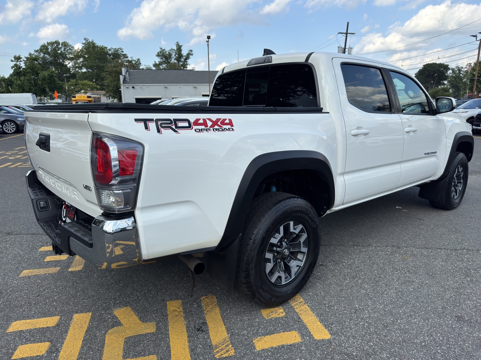2020 Toyota Tacoma TRD SR5 photo 8